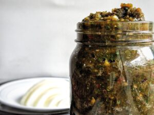 Homemade Puerto Rican sofrito in a mason jar.