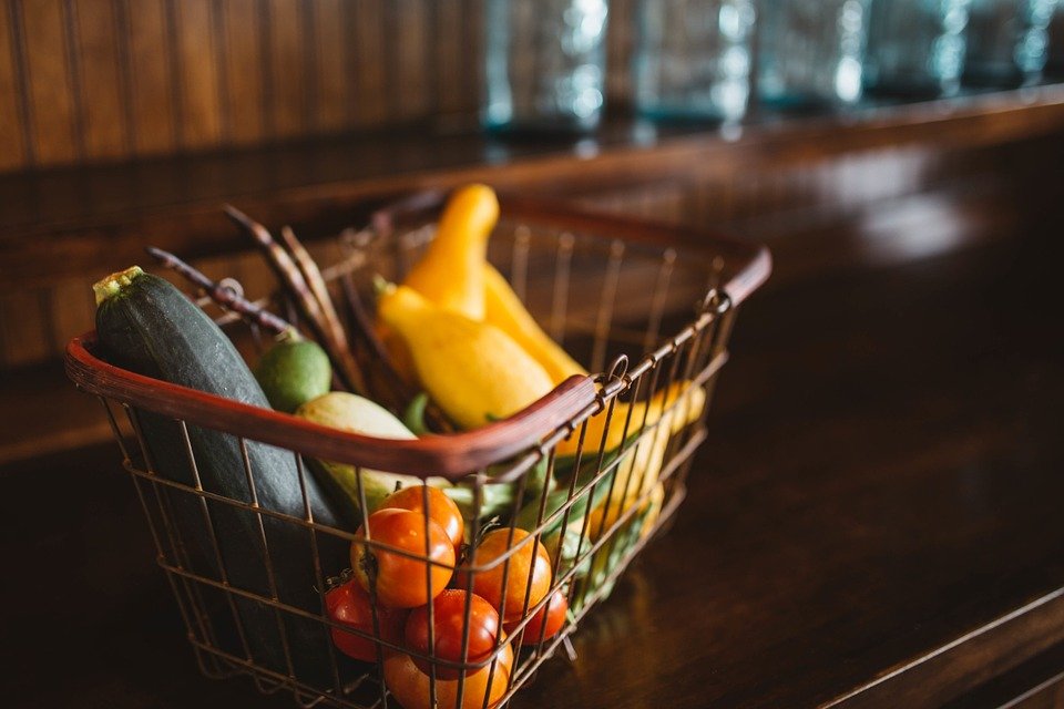 produce in basket 