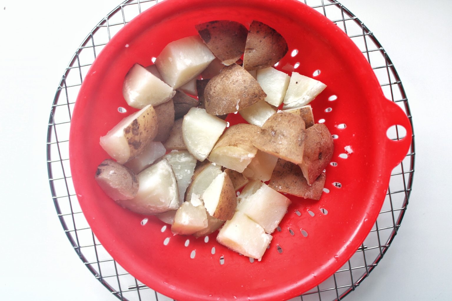 5 Tricks For Crispy Roasted Potatoes - Plant Based And Broke