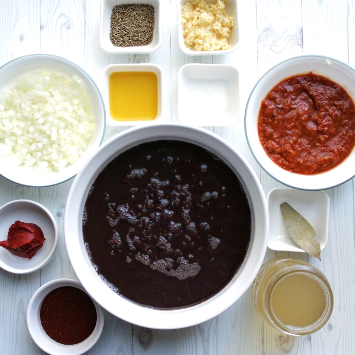 Ingredients for black bean chili.